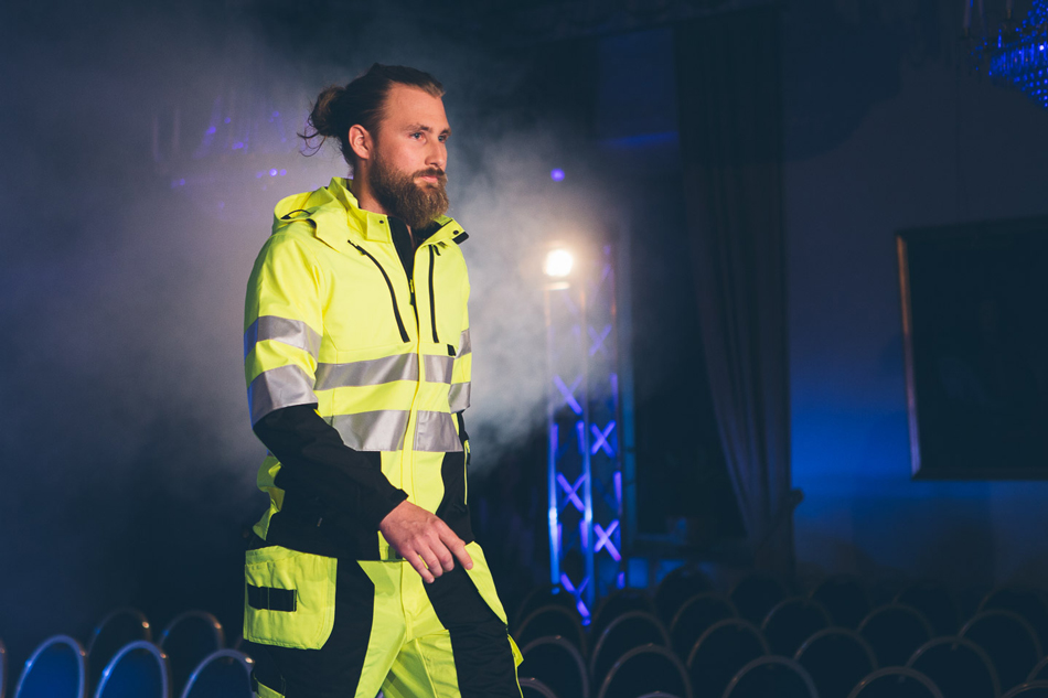 PROFEEL_FFF_SUNBYHOLM_160504_ADAM8889