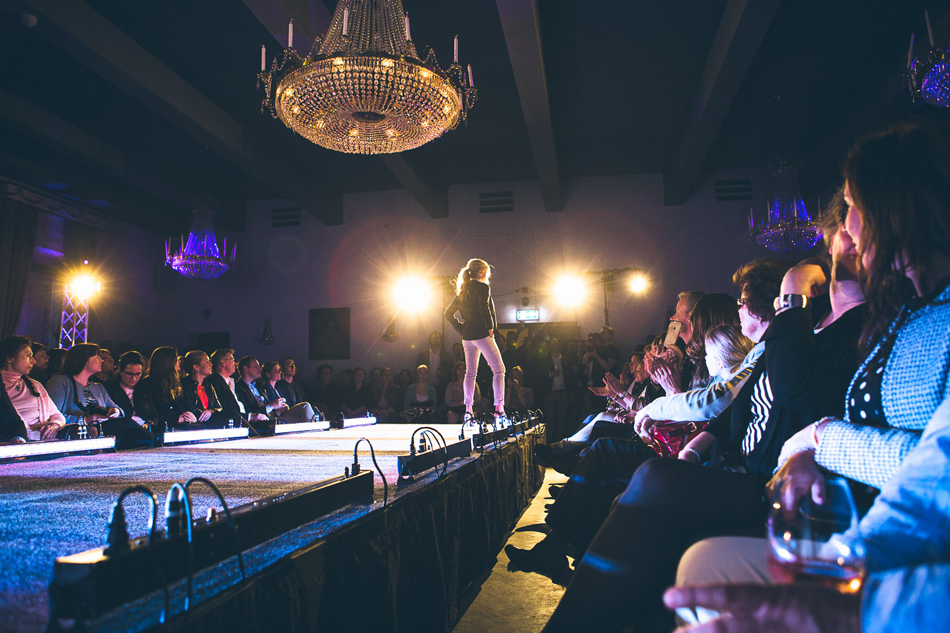 PROFEEL_FFF_SUNBYHOLM_160504_ADAM9012