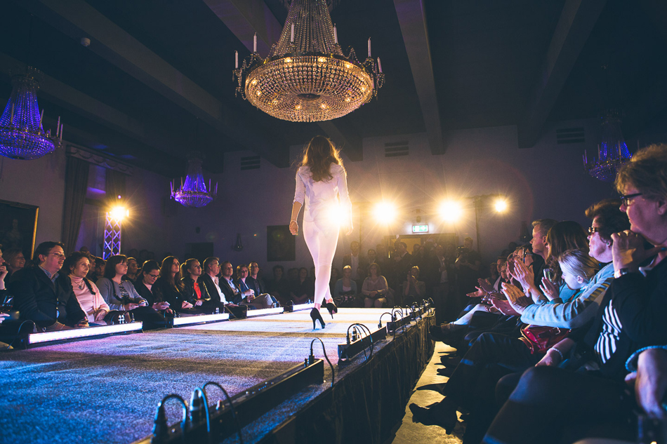 PROFEEL_FFF_SUNBYHOLM_160504_ADAM9037