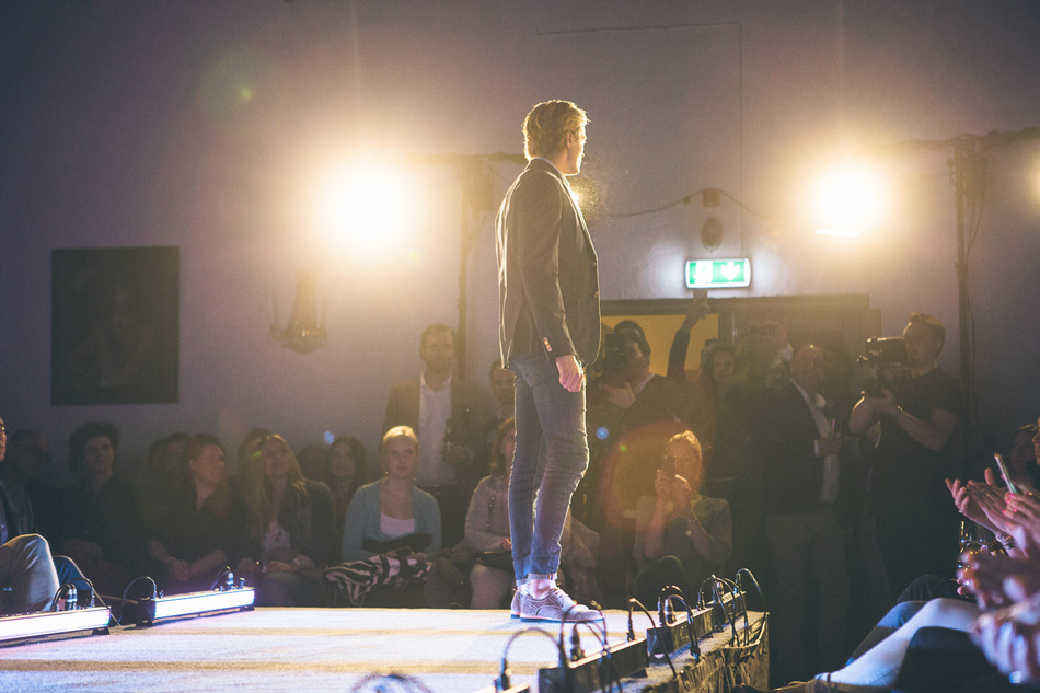 PROFEEL_FFF_SUNBYHOLM_160504_ADAM9063